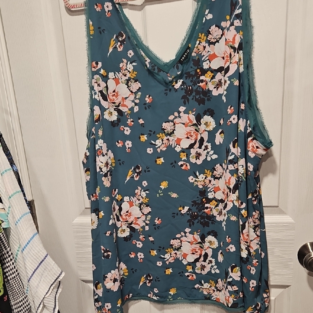 Torrid Floral Tank Top - Teal and Pink